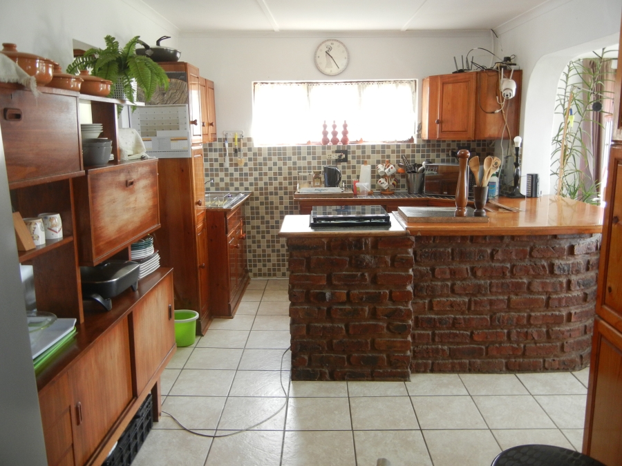 9 Bedroom Property for Sale in Winterstrand Eastern Cape
